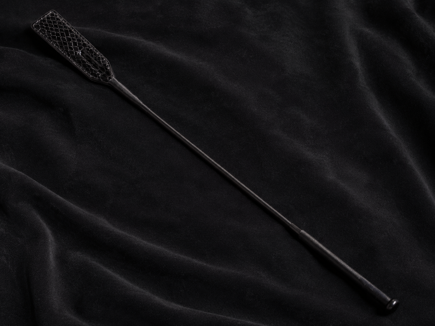 Python Riding Crop — Long Matte Black Leather with Snake-Embossed Paddle Head